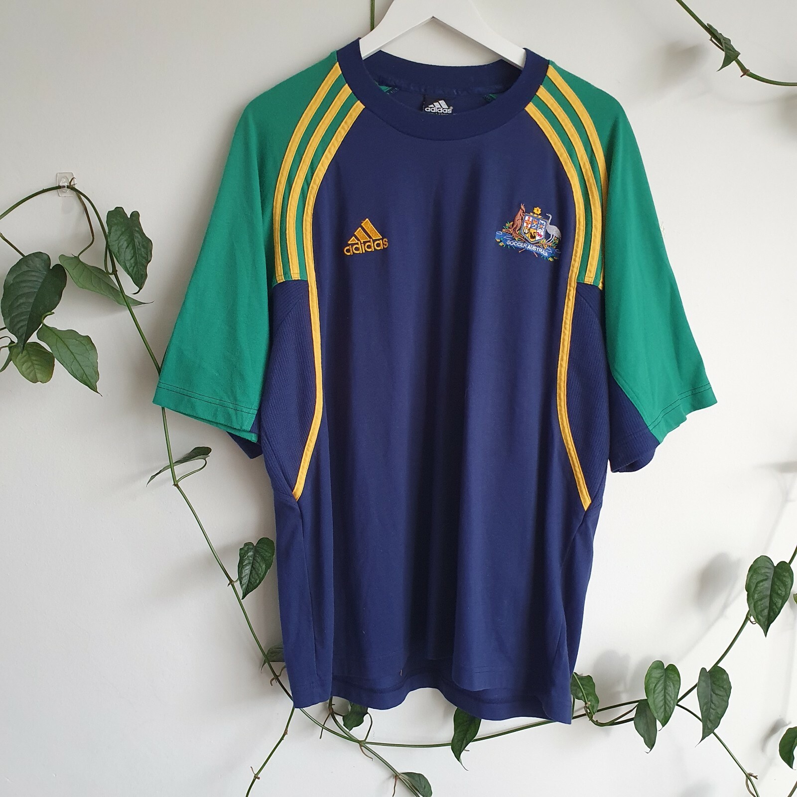 2001 Adidas Soccer Australia Jersey L T-Shirt Socceroos Away Blue Sports Vintage 2001 Adidas Soccer Australia Jersey L T-Shirt Socceroos Away Blue Sports Vintage