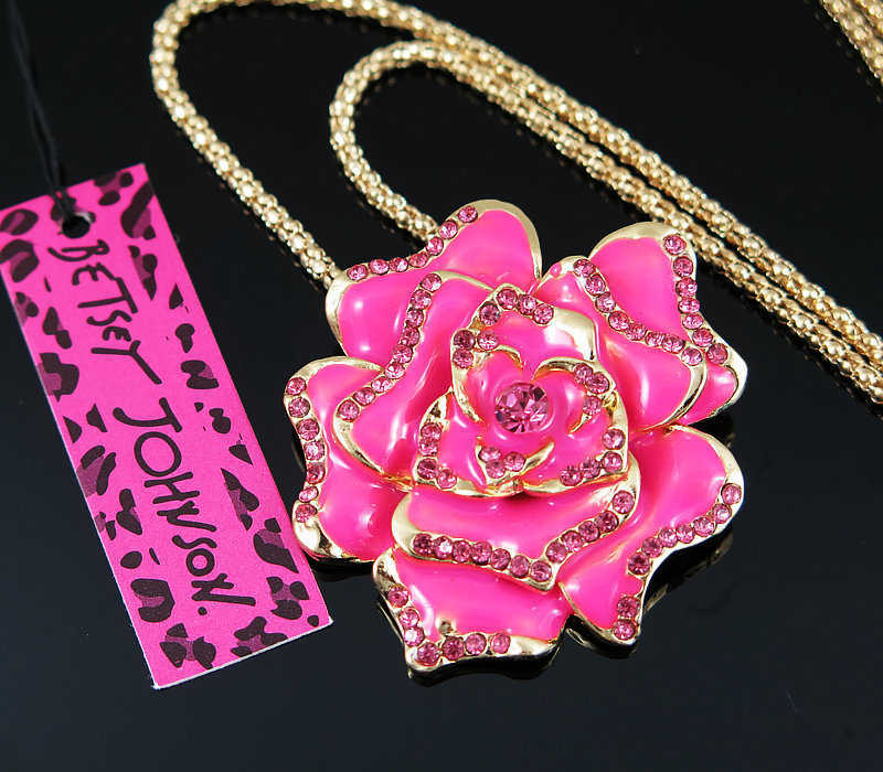 Betsey Johnson Jewelry Enamel Rhinestone Lovely Flower Pendant Chain Necklace Betsey Johnson Jewelry Enamel Rhinestone Lovely Flower Pendant Chain Necklace