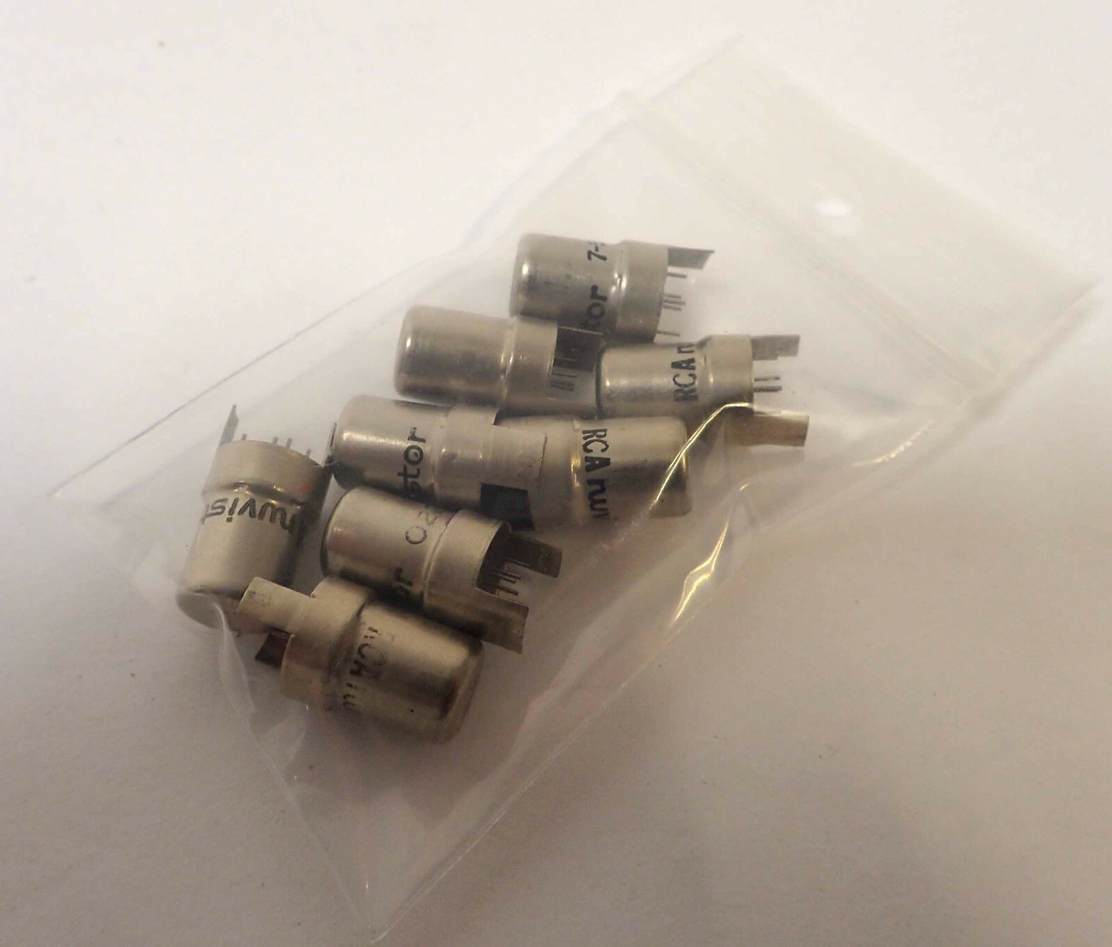 8x RCA NUVISTOR TUBES 7586 VINTAGE ANTIQUE ELECTRONICS INDUSTRIAL MILITARY 8x RCA NUVISTOR TUBES 7586 VINTAGE ANTIQUE ELECTRONICS INDUSTRIAL MILITARY