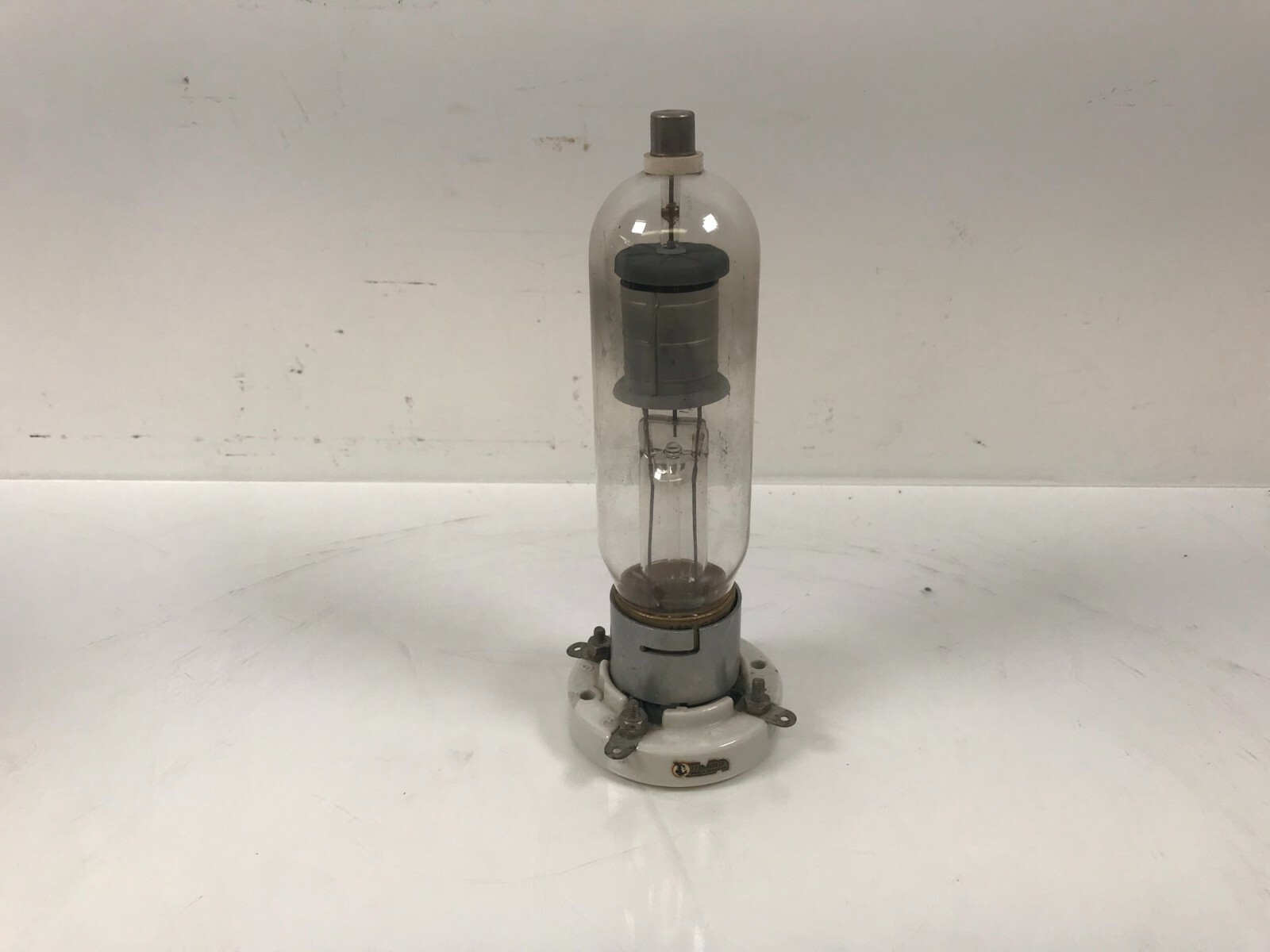 UNITED ELECTRONICS CUE-872-A VT-42A NOS.. VACUUM TUBE US ARMY NAVY UNITED ELECTRONICS CUE-872-A VT-42A NOS.. VACUUM TUBE US ARMY NAVY