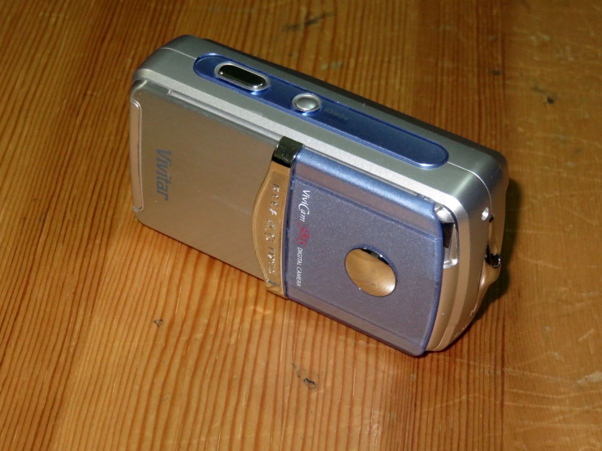 Vivitar Vivicam 3815 4.0MP – Digital Camera – Silver Vivitar Vivicam 3815 4.0MP – Digital Camera – Silver
