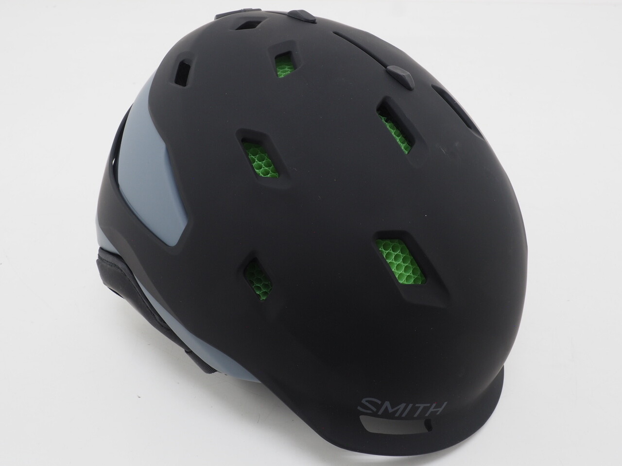 New! Smith Quantum MIPS Snow Sports Helmet Size Small 51-55cm (Black/Gray)