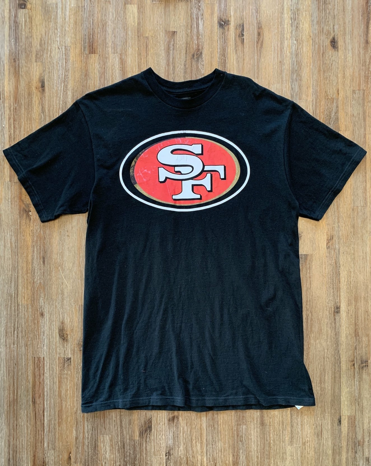 NFL Size L Team Apparel San Francisco 49’ers Black T-Shirt MAR6-21 NFL Size L Team Apparel San Francisco 49’ers Black T-Shirt MAR6-21