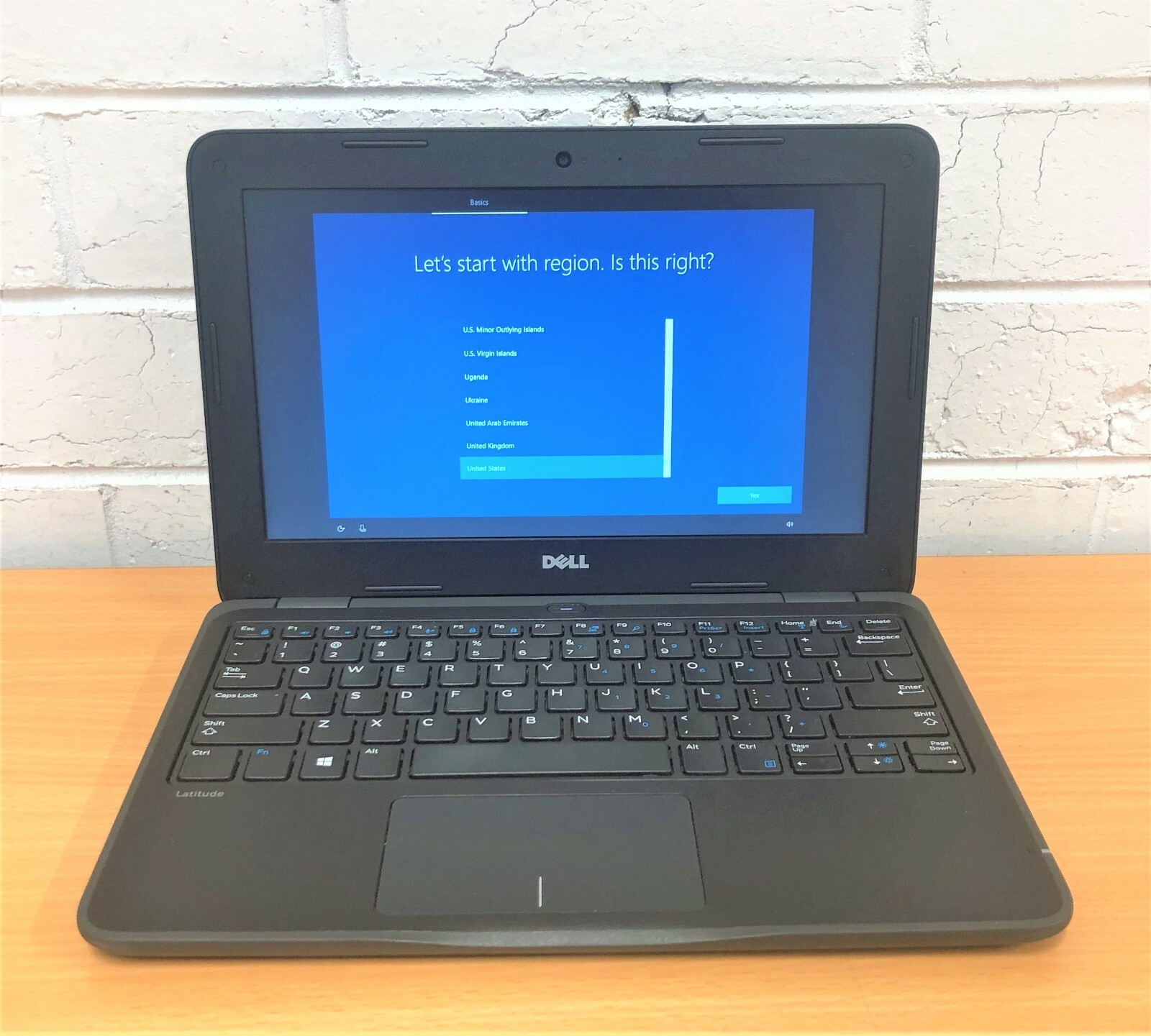 Dell 11.6″ Latitude 3180 Laptop – N4200 / 4GB RAM / 128GB SSD / Win 10 *Grade D* Dell 11.6″ Latitude 3180 Laptop – N4200 / 4GB RAM / 128GB SSD / Win 10 *Grade D*