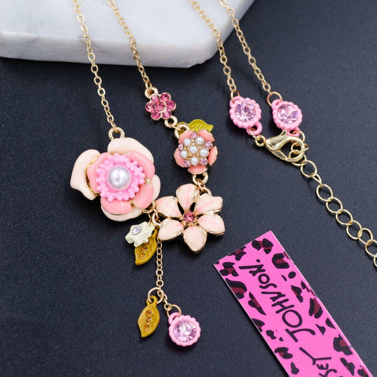 New Fashion Betsey Johnson Rare Alloy Rhinestone Enamel Flower Necklaces Pendant New Fashion Betsey Johnson Rare Alloy Rhinestone Enamel Flower Necklaces Pendant