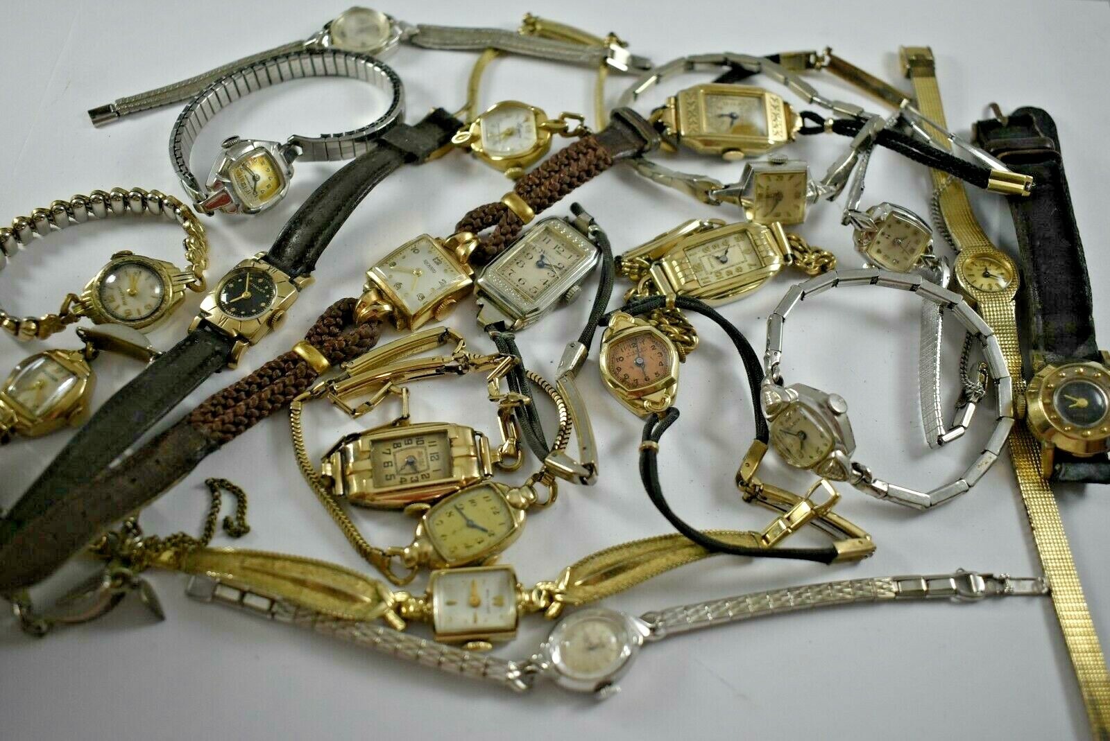 Vintage Watches w/Gold Filled/Plated Cases Bezels Bands Mixed Repair Scrap lot.e Vintage Watches w/Gold Filled/Plated Cases Bezels Bands Mixed Repair Scrap lot.e