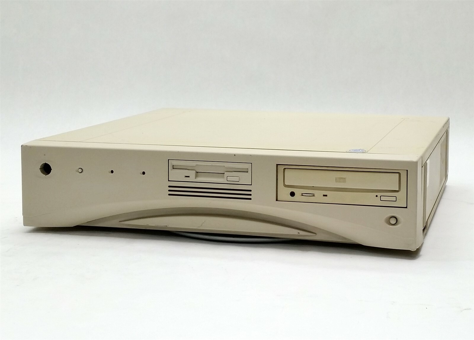 INTERGRAPH TD-300 DESKTOP PC 3D WORKSTATION 1*200MHZ PENTIUM PRO 128MB PARTS