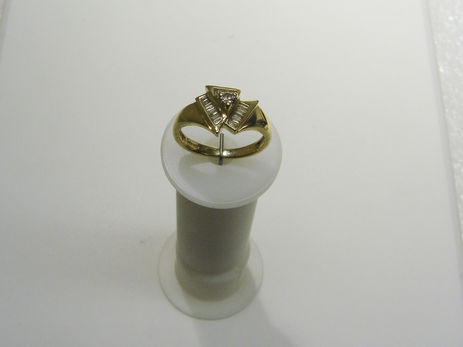 STUNNING! 14K YELLOW GOLD 17 DIAMOND RING SIZE 5 1/4 N312-G STUNNING! 14K YELLOW GOLD 17 DIAMOND RING SIZE 5 1/4 N312-G