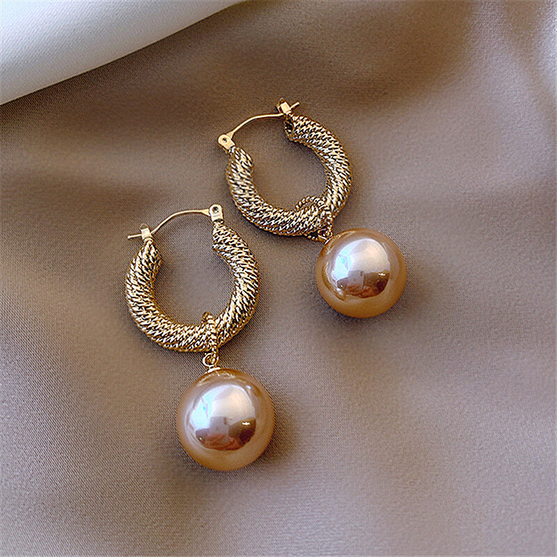 2021 Fashion Pearl Drop Earrings Contracted Senior Geometric Women Charm Jewelry 2021 Fashion Pearl Drop Earrings Contracted Senior Geometric Women Charm Jewelry