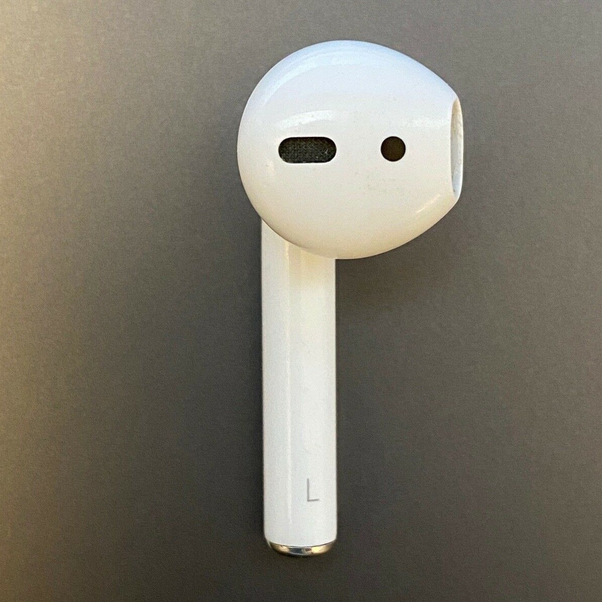 Genuine Apple AirPods 1st Generation Replacement AirPod (Left Ear Only) A1722 Genuine Apple AirPods 1st Generation Replacement AirPod (Left Ear Only) A1722