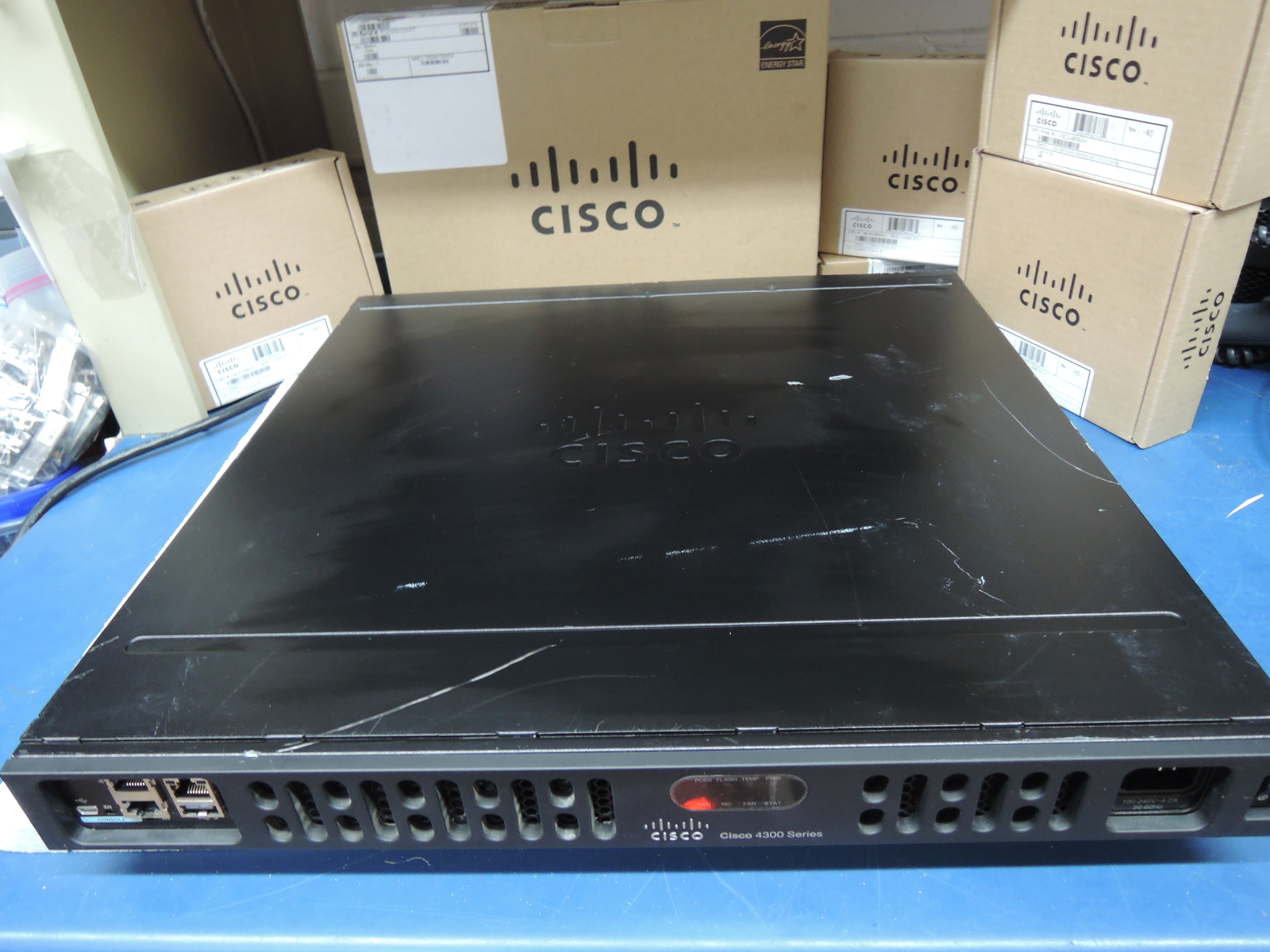 Cisco ISR4331/K9 INTERGRATED SERVICES ROUTER with racmount kit. 2yr warranty RT