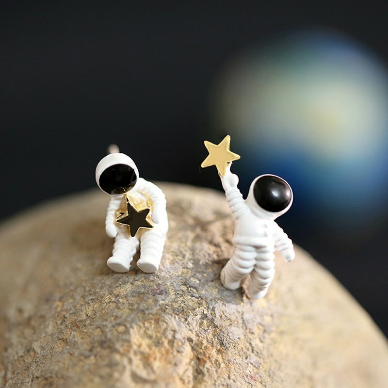 Creativity Astronaut Space Cute Earrings Ear Stud Women Asymmetry Jewelry Gifts Creativity Astronaut Space Cute Earrings Ear Stud Women Asymmetry Jewelry Gifts