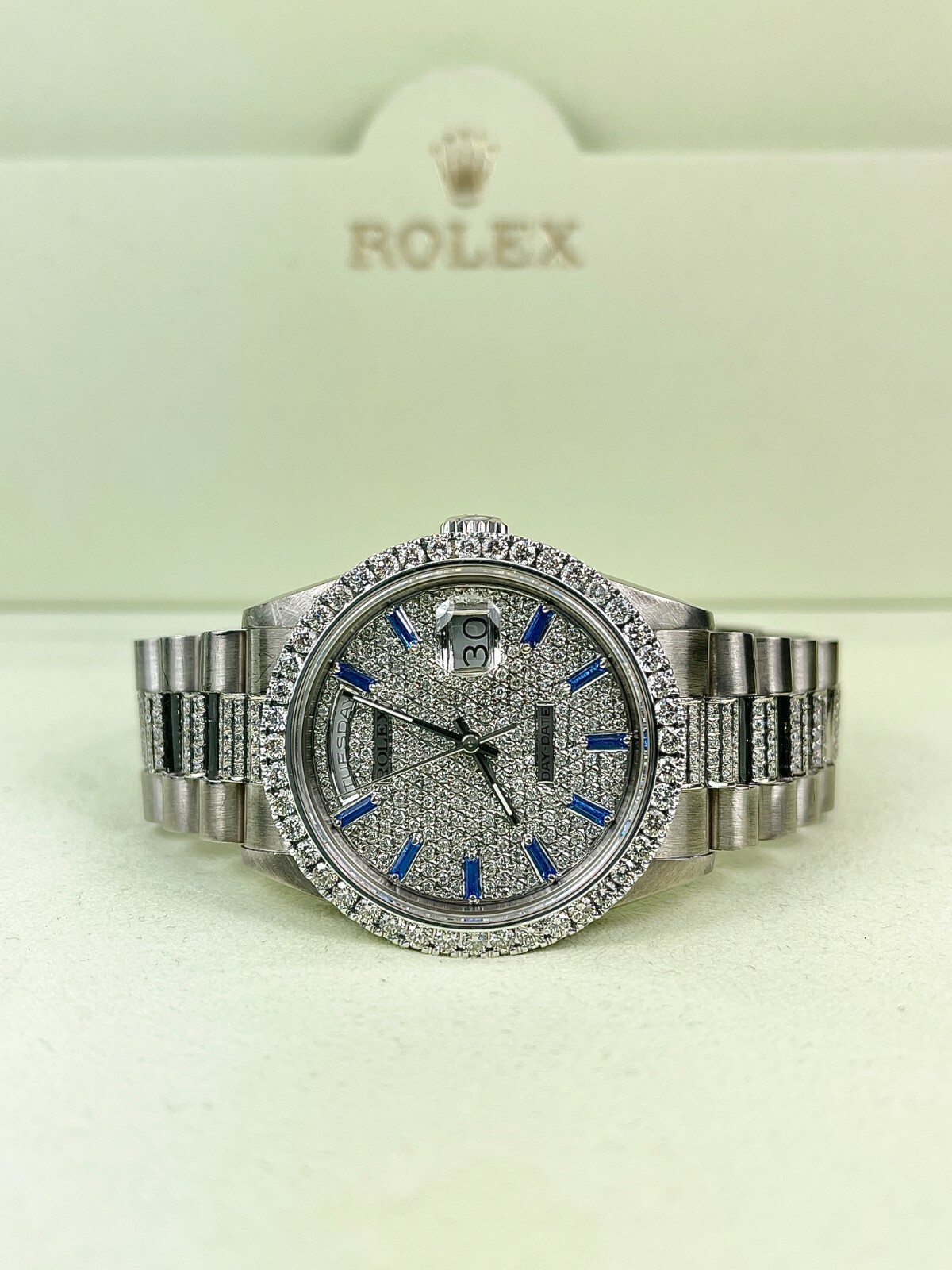 Rolex Day-Date President Custom 18k White Gold 36mm 8ct Iced Out Ref 18039 Rolex Day-Date President Custom 18k White Gold 36mm 8ct Iced Out Ref 18039