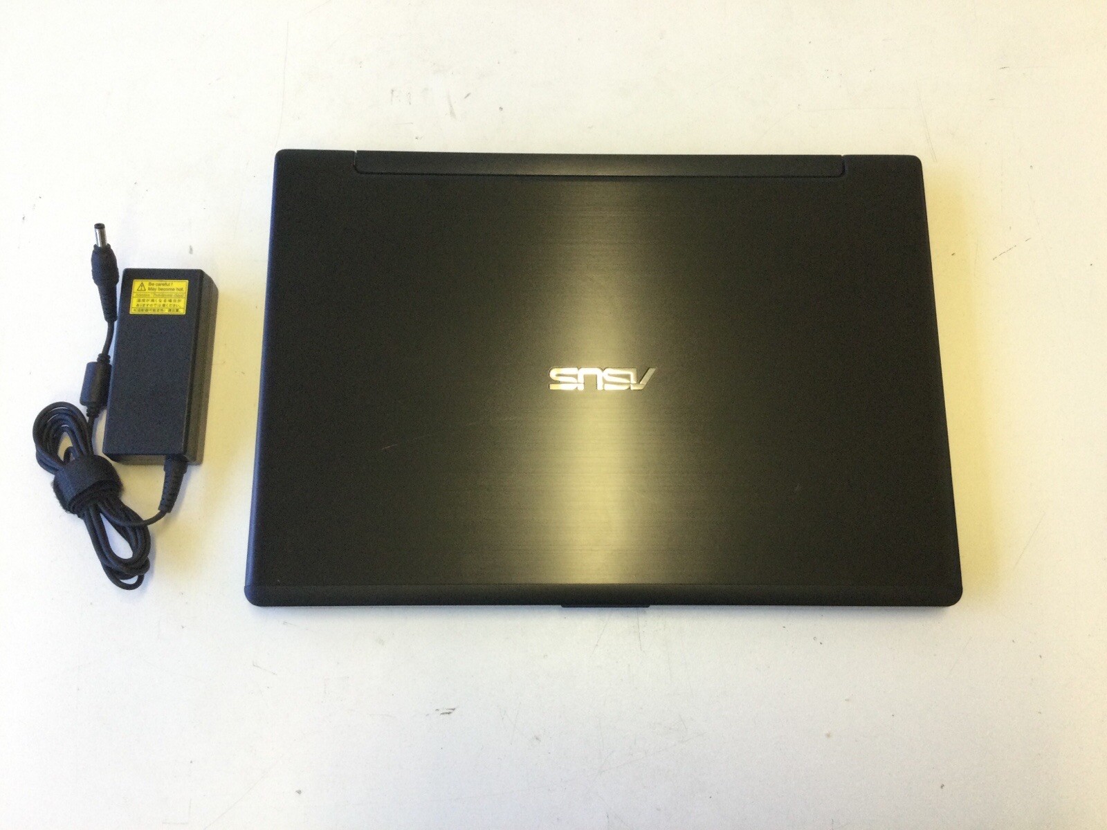 ASUS S550CB Touch Screen Laptop | 15.6″ Screen | i5-3337U @1.8GHz | 240GB SSD ASUS S550CB Touch Screen Laptop | 15.6″ Screen | i5-3337U @1.8GHz | 240GB SSD