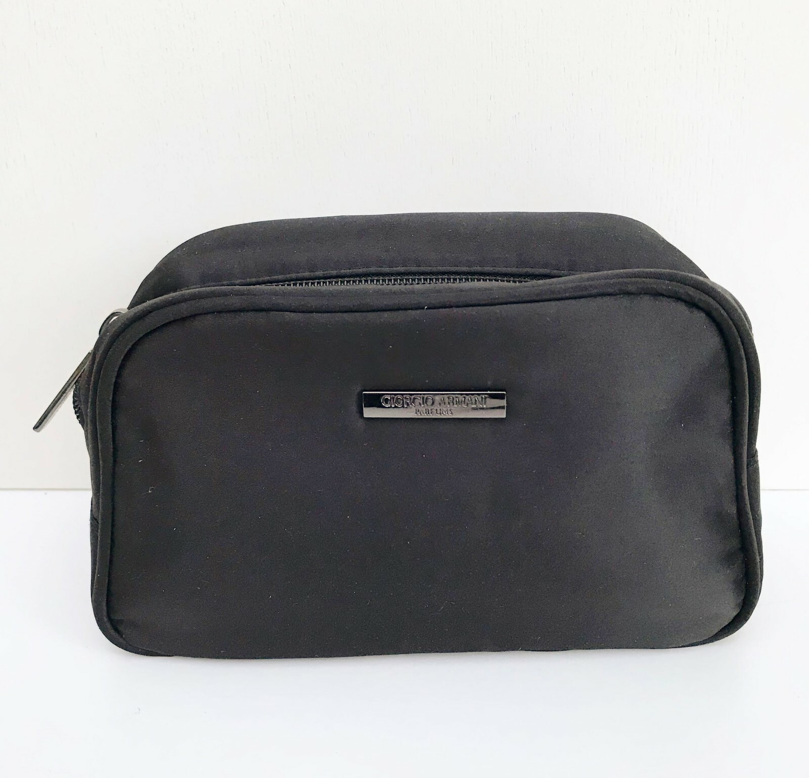 Giorgio Armani Parfums Black Makeup Cosmetic Bag, Travel Toiletry Pouch Purse Giorgio Armani Parfums Black Makeup Cosmetic Bag, Travel Toiletry Pouch Purse