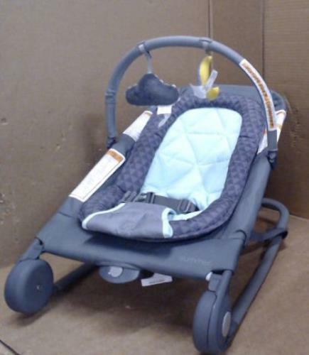 NEW OPEN BOX Summer Infant 2-In-1 Bouncer & Rocker Duo 01953Z NEW OPEN BOX Summer Infant 2-In-1 Bouncer & Rocker Duo 01953Z