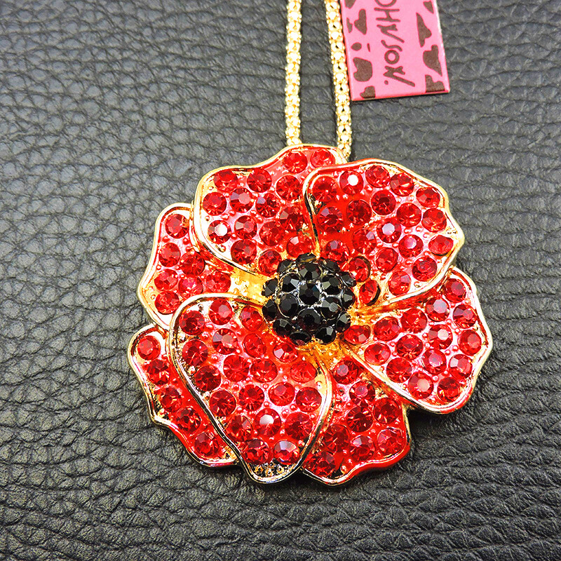 Women’s Red Enamel Crystal Flower Pendant Betsey Johnson Necklace Women’s Red Enamel Crystal Flower Pendant Betsey Johnson Necklace