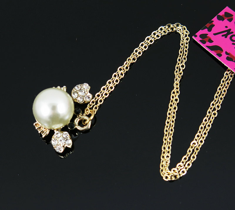 New Pendant Fashion Betsey Johnson Rhinestone crab Gold Necklace Women Gift New Pendant Fashion Betsey Johnson Rhinestone crab Gold Necklace Women Gift