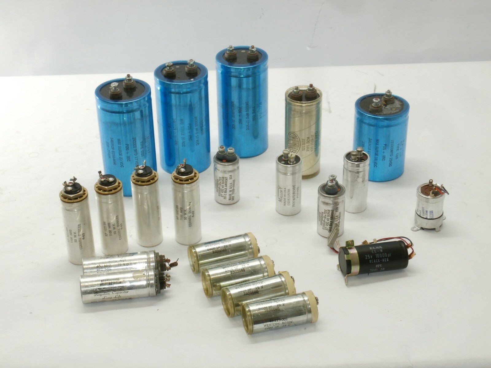 Lot of 21 Assorted Vintage Capacitors for Amateur Radio Electronics Kit Building Lot of 21 Assorted Vintage Capacitors for Amateur Radio Electronics Kit Building
