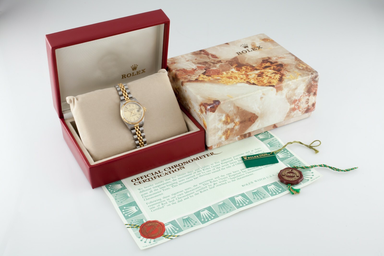 Rolex Women’s Two-Tone Oyster-Perpetual Datejust Watch w/ Box and Papers 69173 Rolex Women’s Two-Tone Oyster-Perpetual Datejust Watch w/ Box and Papers 69173