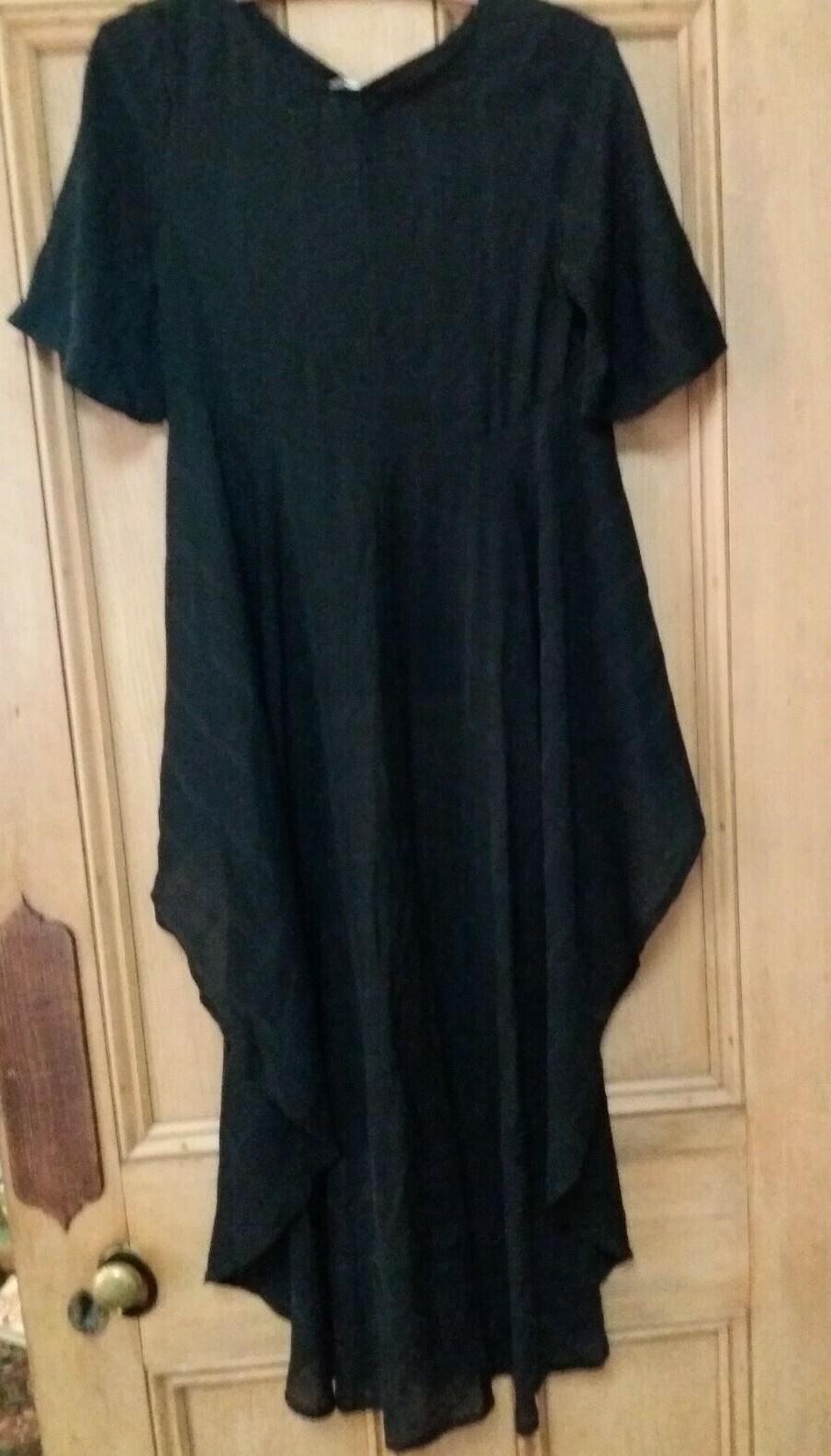 HERE COMES THE SUN Clothing Black Top Size 6 XS NWT Short Long HERE COMES THE SUN Clothing Black Top Size 6 XS NWT Short Long