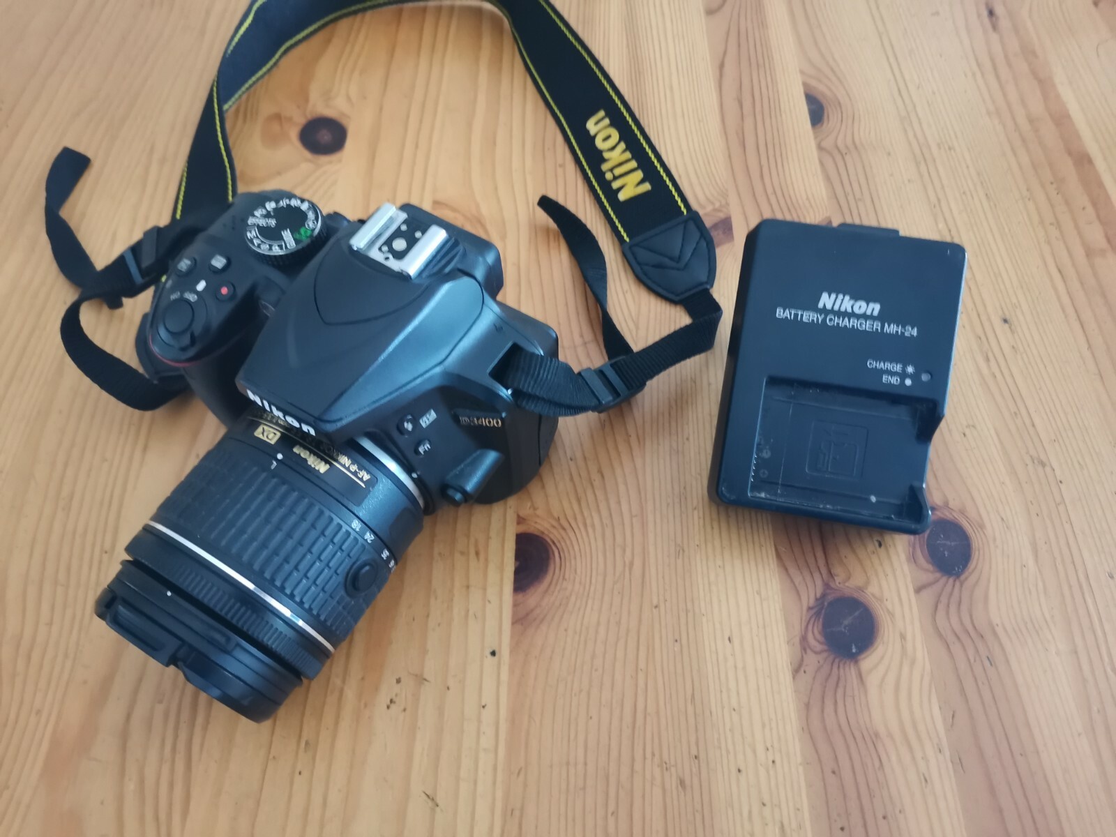 (💎Mint) Nikon D3400 DSLR camera 24.2MP with 18-55mm lens (💎Mint) Nikon D3400 DSLR camera 24.2MP with 18-55mm lens
