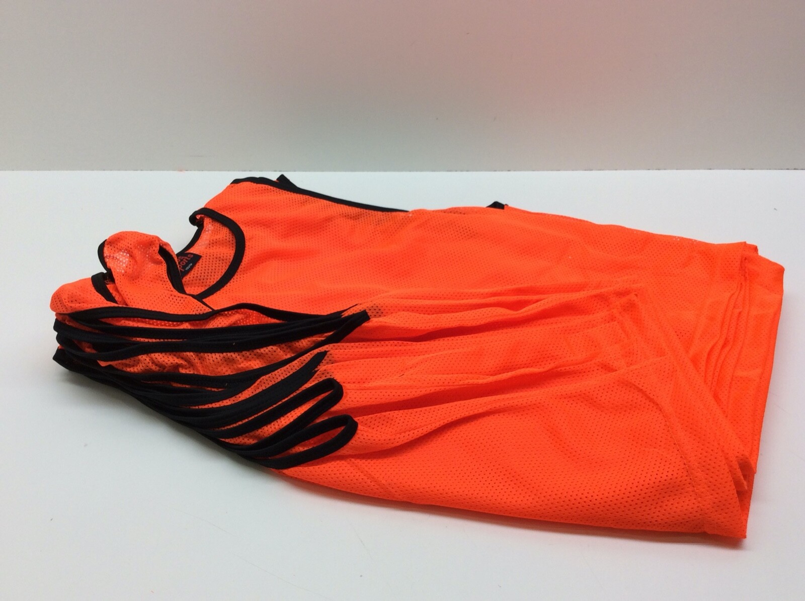 12 – Palos Sports Micro-Mesh Scrimmage Vests Youth Orange