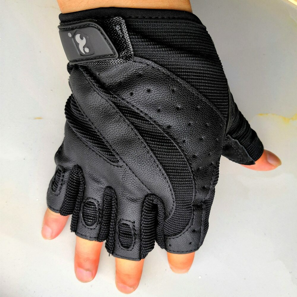 Sports Gloves Men’s Crossbar Weightlifting Open Finger Gym Training Gloves Sports Gloves Men’s Crossbar Weightlifting Open Finger Gym Training Gloves