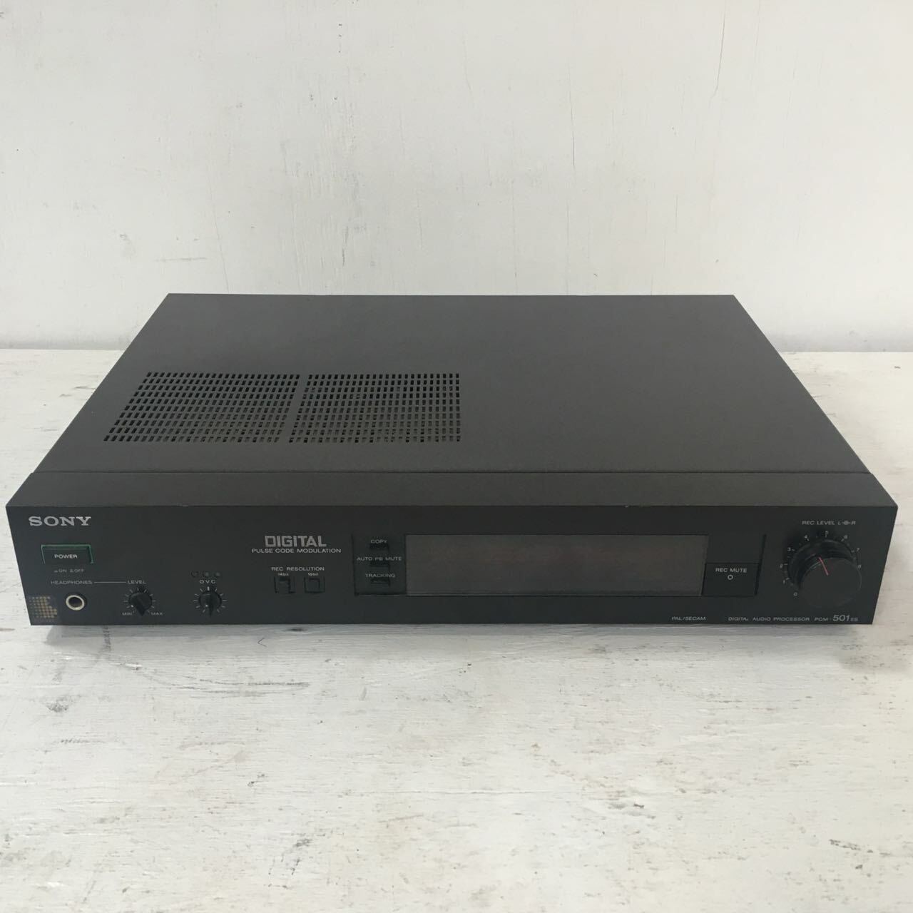 Sony PCM-501ES Digital Audio Processor -Record Digital Audio to Video Tape JAPAN Sony PCM-501ES Digital Audio Processor -Record Digital Audio to Video Tape JAPAN