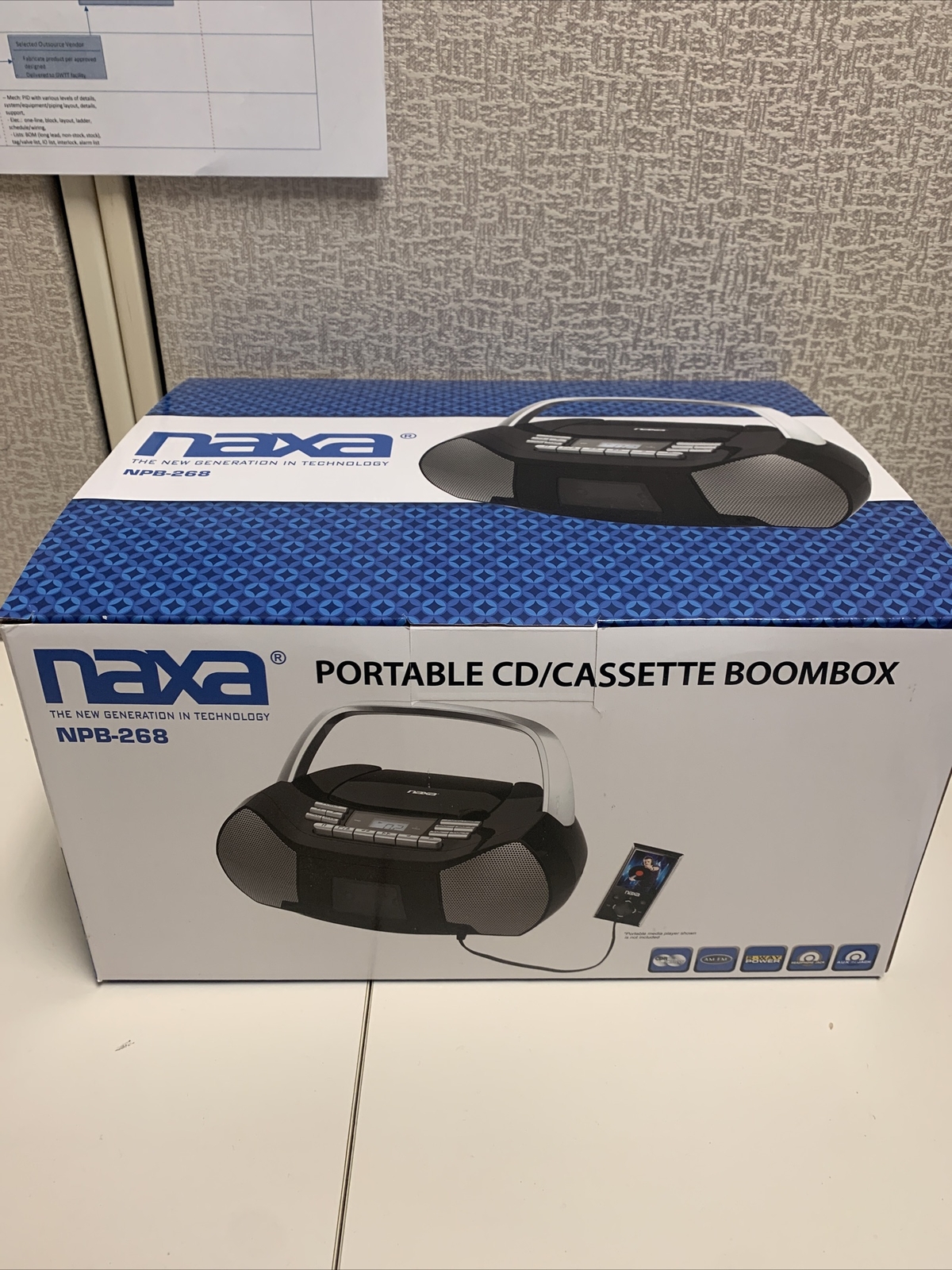 NAXA Electronics NPB-268 Portable CD/Cassette Boombox AM/FM Radio Player NEW NAXA Electronics NPB-268 Portable CD/Cassette Boombox AM/FM Radio Player NEW
