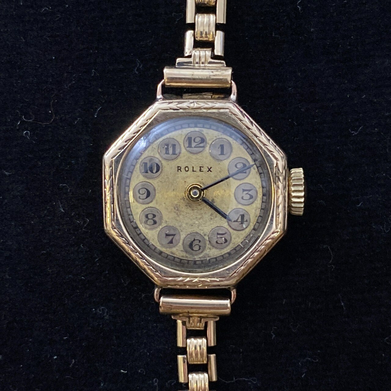 ROLEX 9CT GOLD VINTAGE WATCH 140 – SERVICED #49180 ROLEX 9CT GOLD VINTAGE WATCH 140 – SERVICED #49180