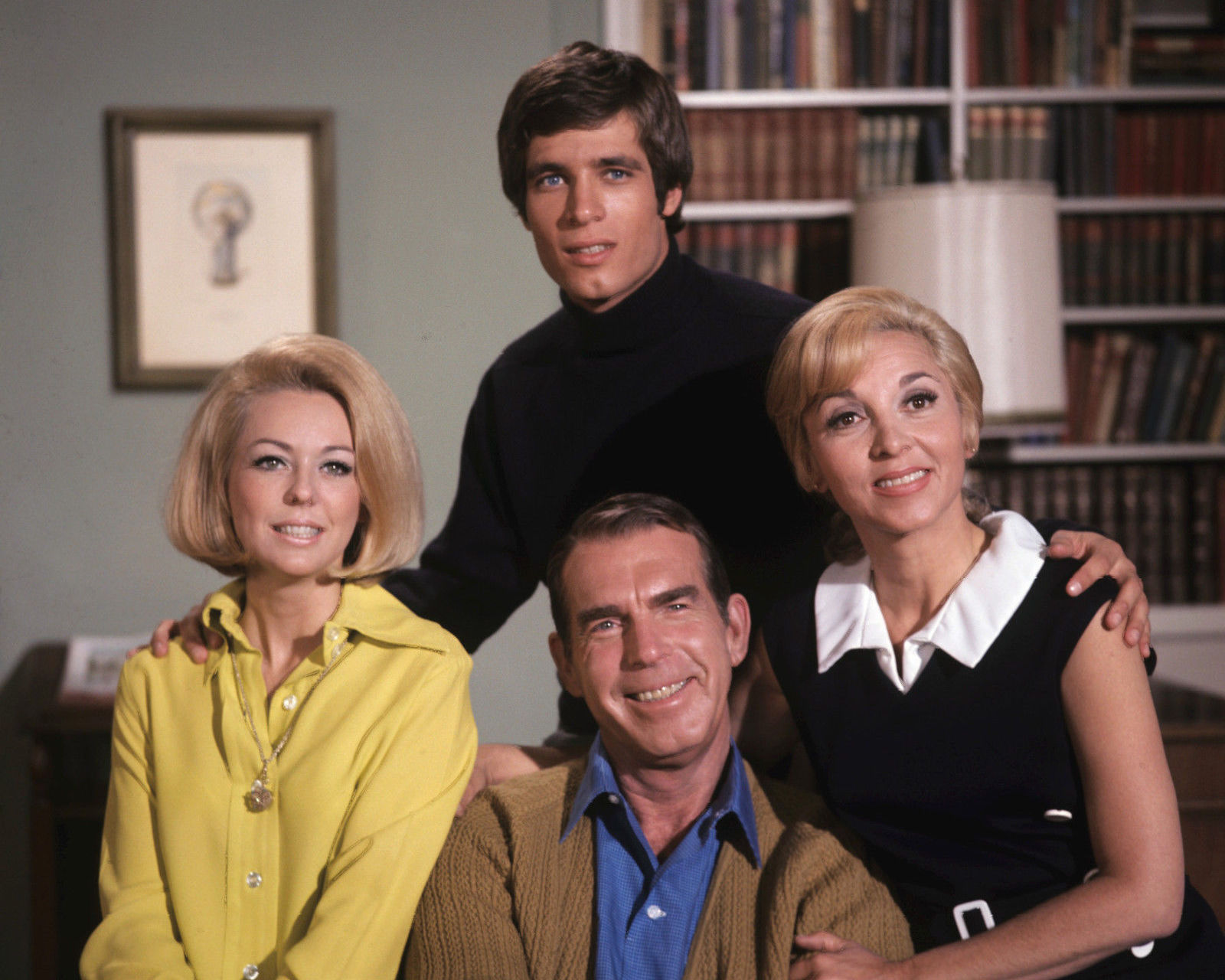 “MY THREE SONS” PARTIAL CAST OF THE TV SHOW – 8X10 PUBLICITY PHOTO (BB-631) “MY THREE SONS” PARTIAL CAST OF THE TV SHOW – 8X10 PUBLICITY PHOTO (BB-631)