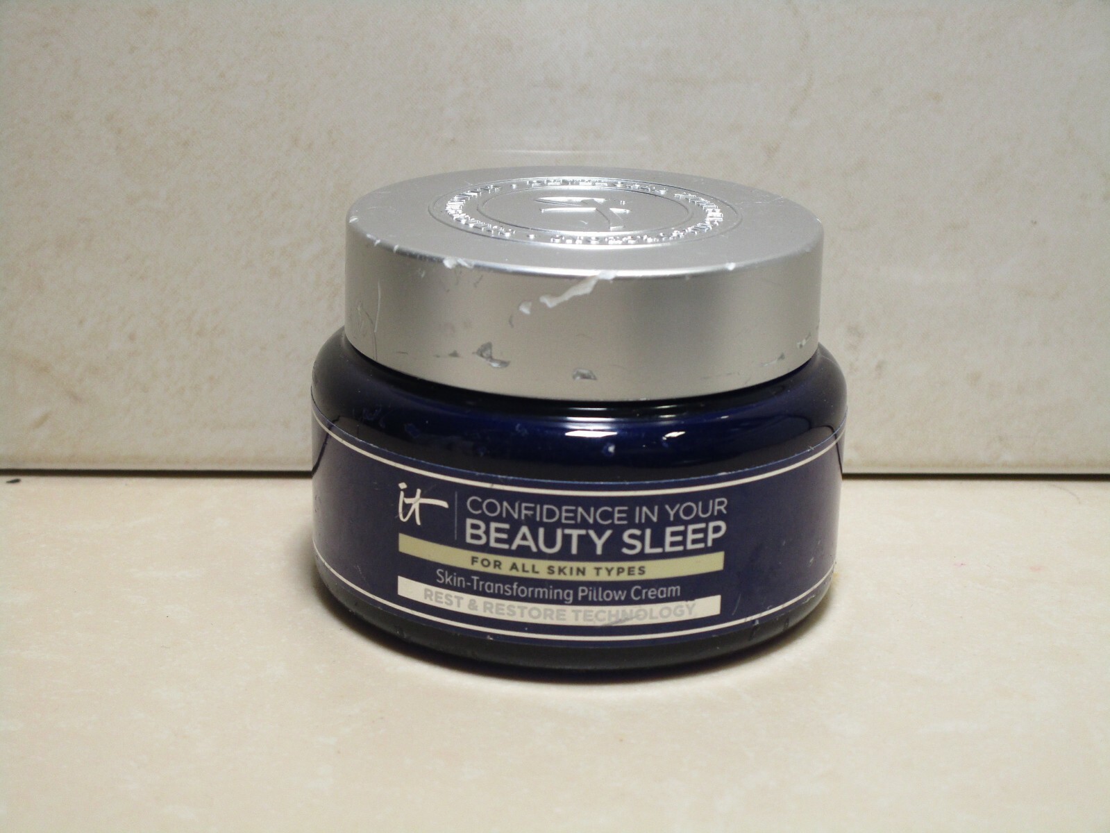 IT COSMETICS CONFIDENCE IN YOUR BEAUTY SLEEP CREAM 2 OZ SEE DETAILS IT COSMETICS CONFIDENCE IN YOUR BEAUTY SLEEP CREAM 2 OZ SEE DETAILS