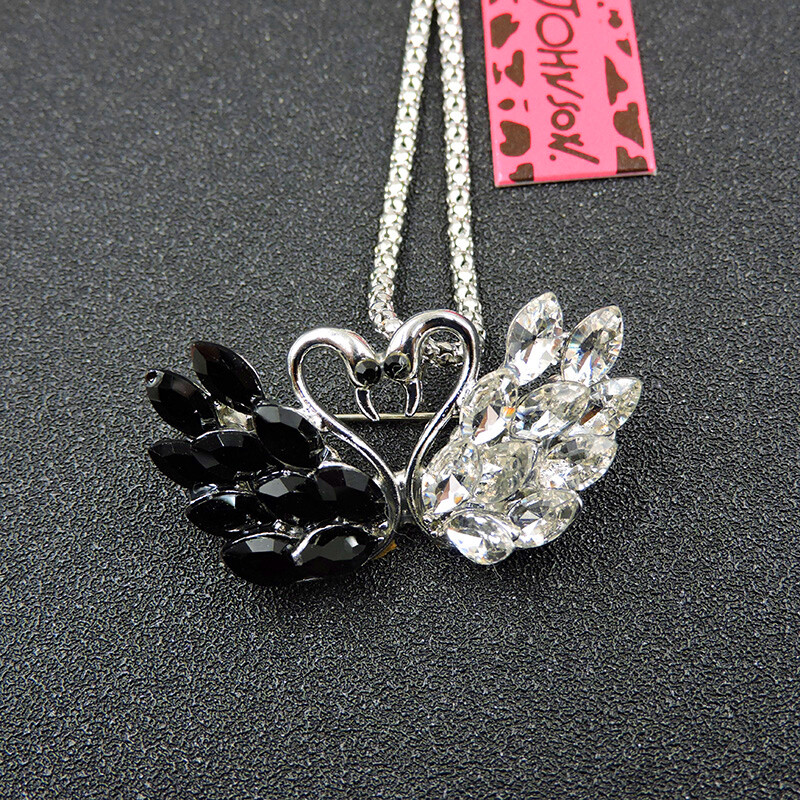 Hot Charm Crystal Rhinestone Swan Pendant Betsey Johnson Chain Necklace/Brooch Hot Charm Crystal Rhinestone Swan Pendant Betsey Johnson Chain Necklace/Brooch