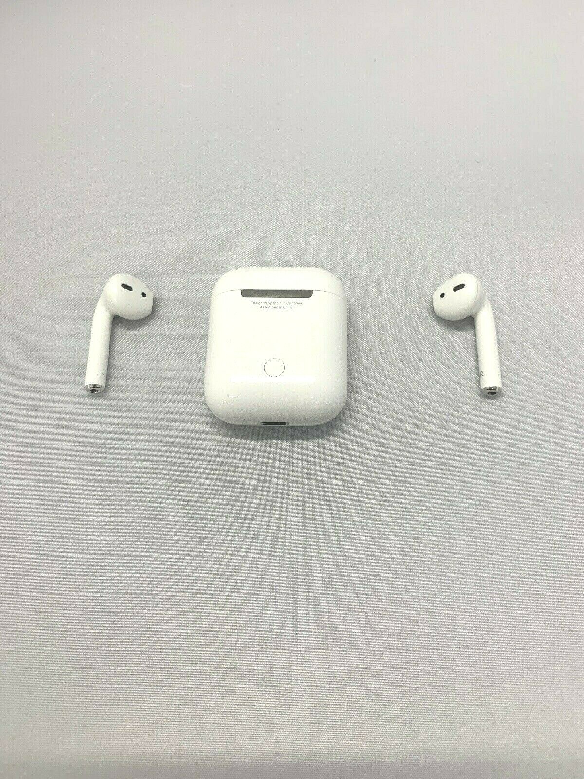 Apple AirPods Wireless Earbuds White Choose Right / Left / Charging Case Only Apple AirPods Wireless Earbuds White Choose Right / Left / Charging Case Only