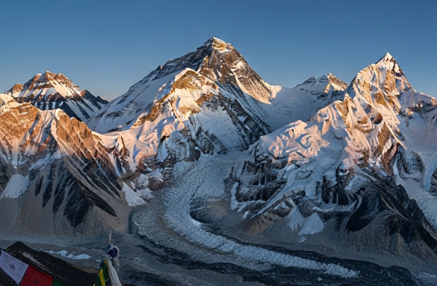 에베레스트 에베레스트