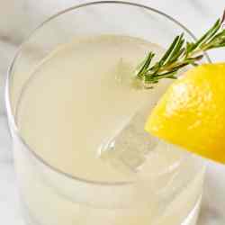 Resep Wedang Sereh: Minuman Sehat dan Menyegarkan Resep Wedang Sereh: Minuman Sehat dan Menyegarkan