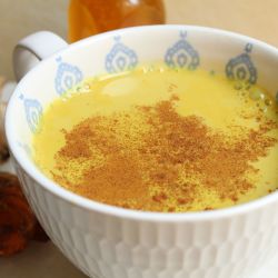 Resep Susu Kunyit: Minuman Tradisional dengan Segudang Manfaat Resep Susu Kunyit: Minuman Tradisional dengan Segudang Manfaat