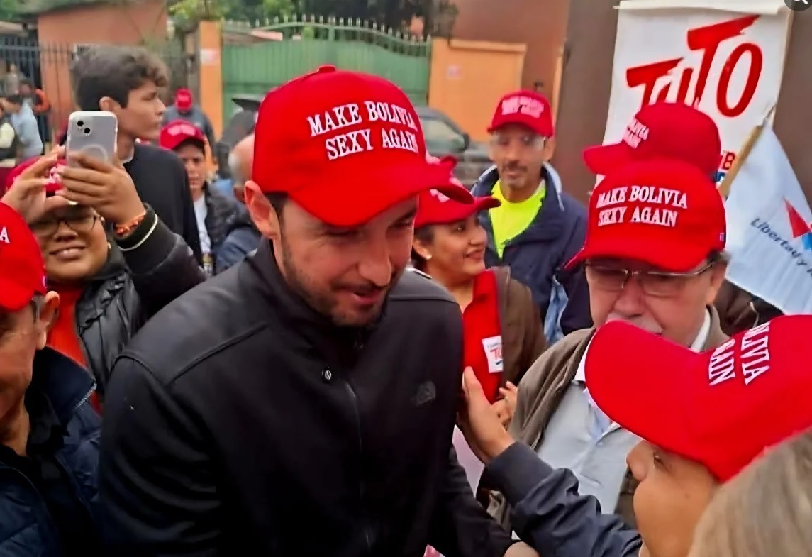 Confirman que la cuenta @Jpvel, usada para difundir tuits racistas, pertenece a JP Velasco Confirman que la cuenta @Jpvel, usada para difundir tuits racistas, pertenece a JP Velasco