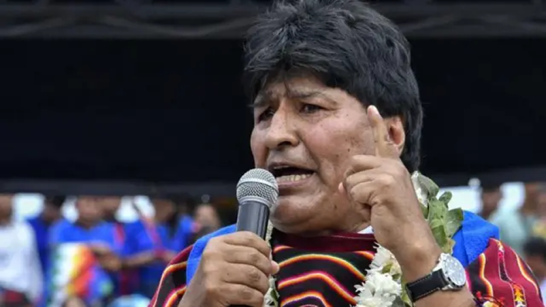Evo Morales llama “loco” a empresario que insinuó dar un millón de dólares por detenerlo Evo Morales llama “loco” a empresario que insinuó dar un millón de dólares por detenerlo
