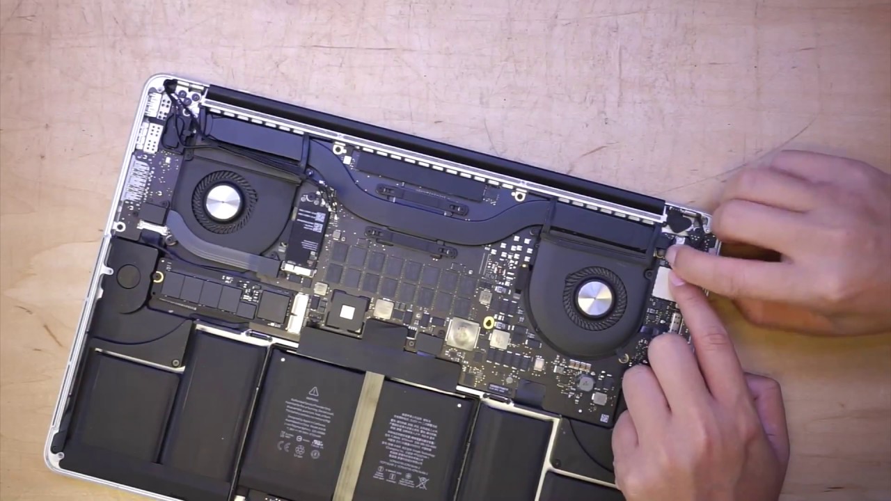 私は MacBook を Quest Pro に置き換えて、一週間仕事をしました。何が起こったのか 私は MacBook を Quest Pro に置き換えて、一週間仕事をしました。何が起こったのか