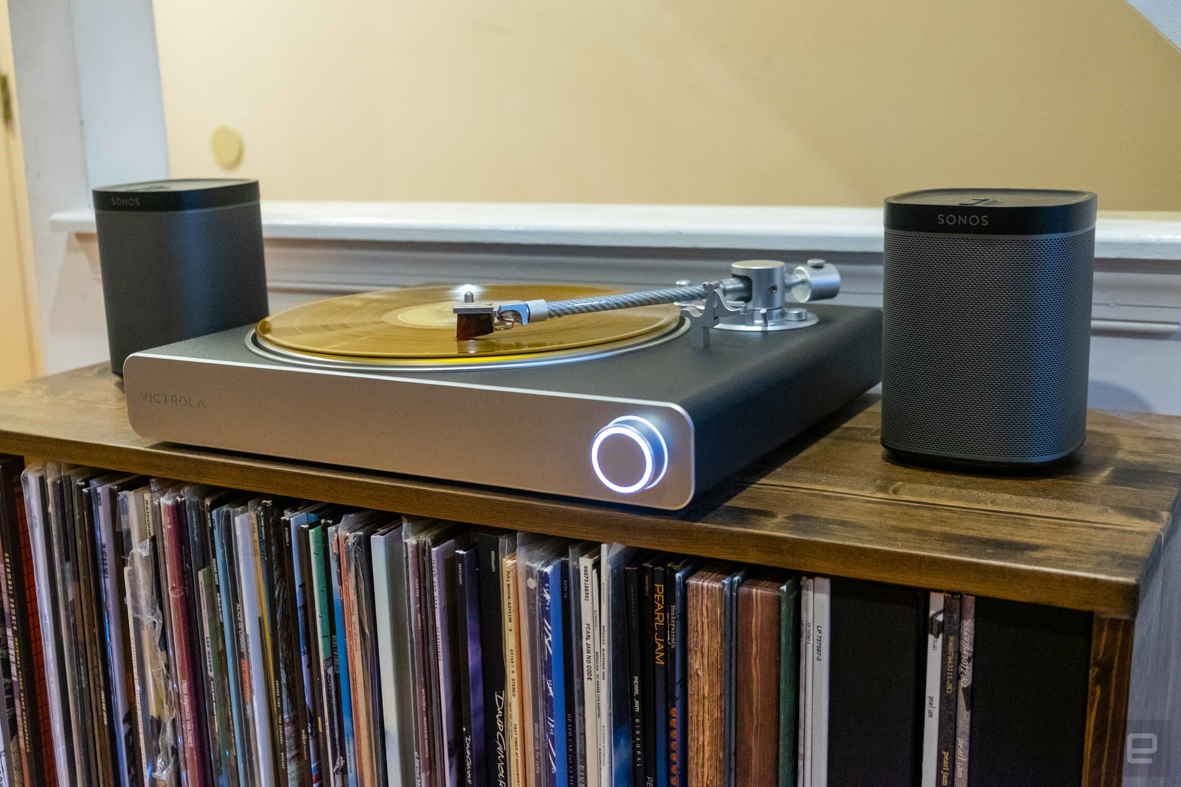 Victrola の Stream Onyx ターンテーブルにより、Sonos でレコードをより手頃な価格で聴くことができます Victrola の Stream Onyx ターンテーブルにより、Sonos でレコードをより手頃な価格で聴くことができます