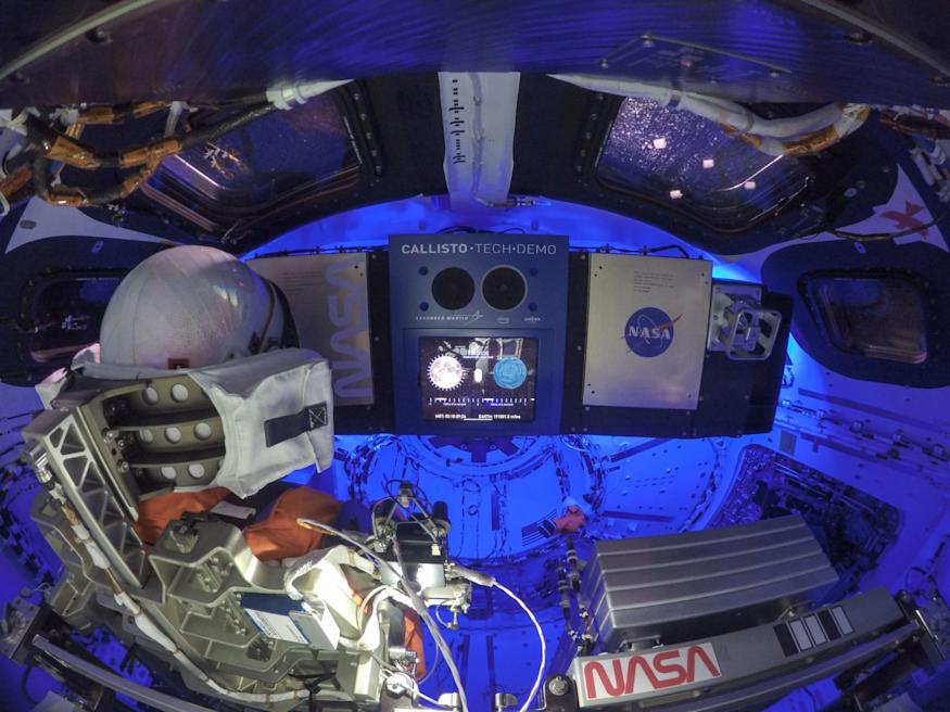 NASA のオリオン宇宙船が今日着水する様子を観察する方法 NASA のオリオン宇宙船が今日着水する様子を観察する方法
