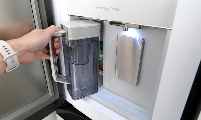 Samsung’s Beverage Center is the best fridge feature competitors can’t copy Samsung’s Beverage Center is the best fridge feature competitors can’t copy