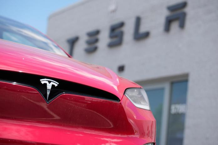 Samsung wins .5 billion deal to make Tesla’s A16 chips Samsung wins .5 billion deal to make Tesla’s A16 chips