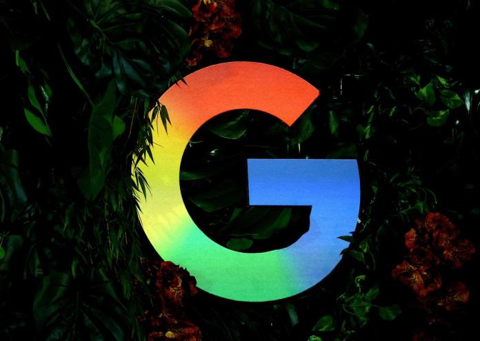 Google Discover is testing AI-generated headlines and they aren’t good Google Discover is testing AI-generated headlines and they aren’t good