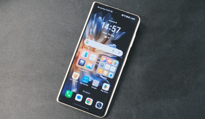 Honor’s Magic V5 foldable almost feels too thin Honor’s Magic V5 foldable almost feels too thin