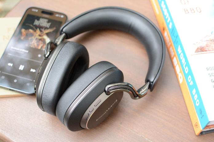 Bowers & Wilkins Px8 S2 review: Headphone extravagance Bowers & Wilkins Px8 S2 review: Headphone extravagance