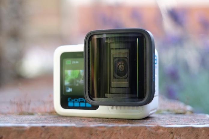 GoPro’s Anamorphic lens makes it easy to get stylish cinematic action shots GoPro’s Anamorphic lens makes it easy to get stylish cinematic action shots