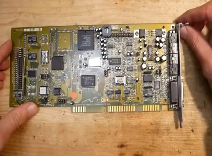 Enthusiast restores two Sound Blaster 16 cards documenting the challenges of vintage hardware repair Enthusiast restores two Sound Blaster 16 cards documenting the challenges of vintage hardware repair